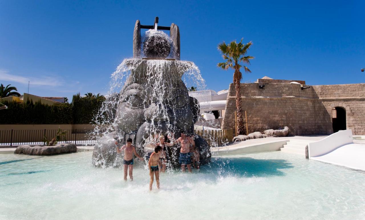 Insotel Cala Mandia Resort Esterno foto