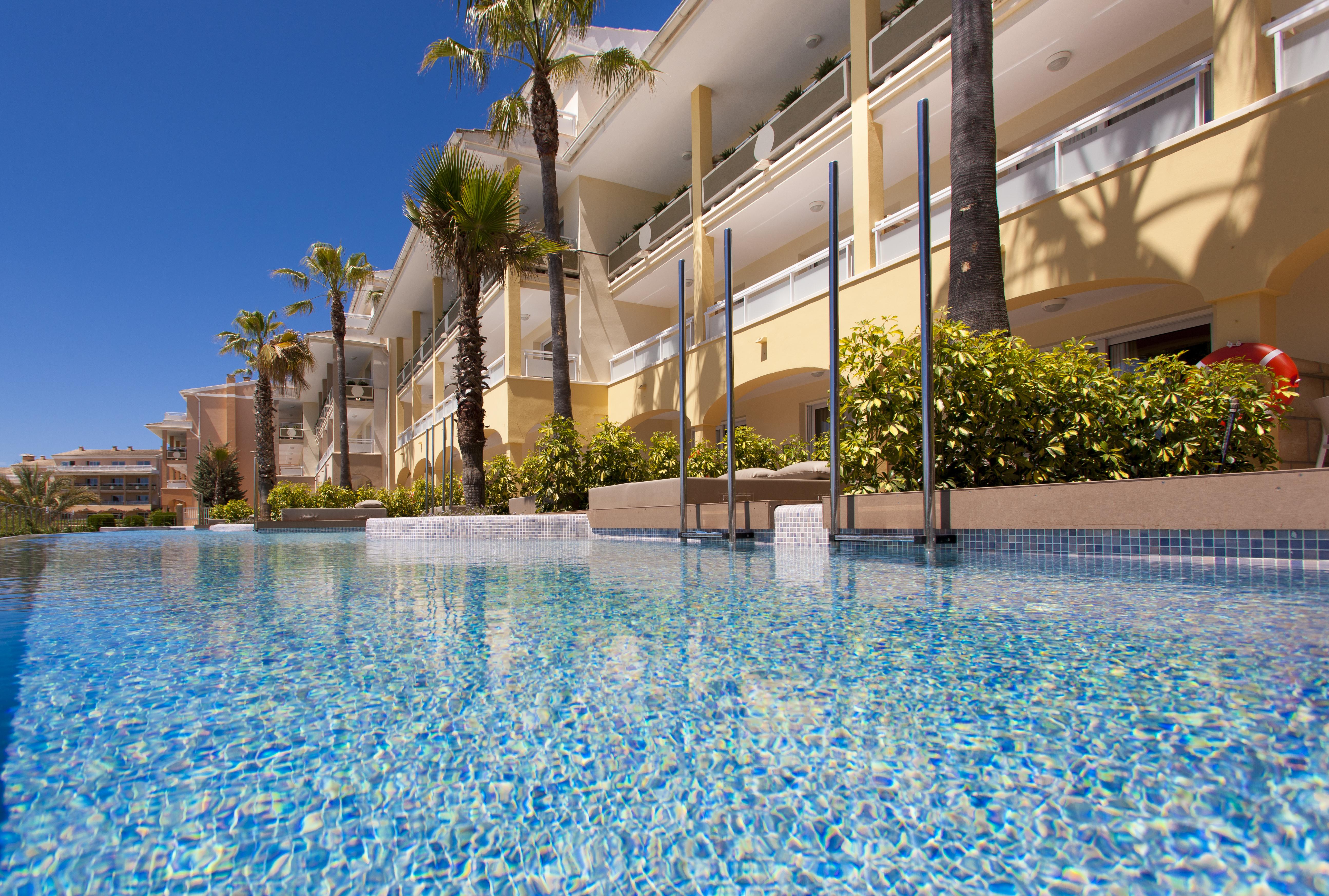 Insotel Cala Mandia Resort Esterno foto