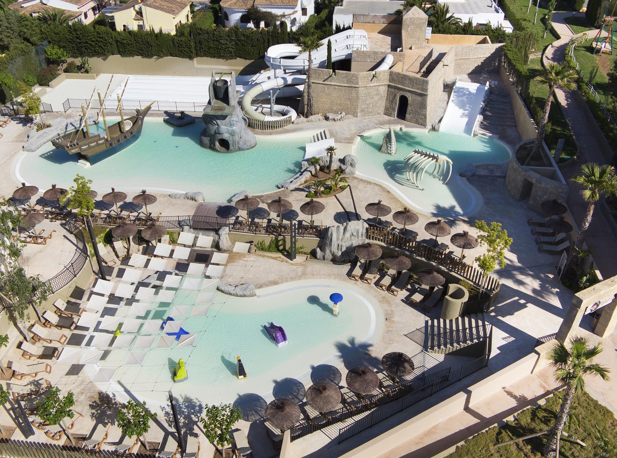 Insotel Cala Mandia Resort Esterno foto