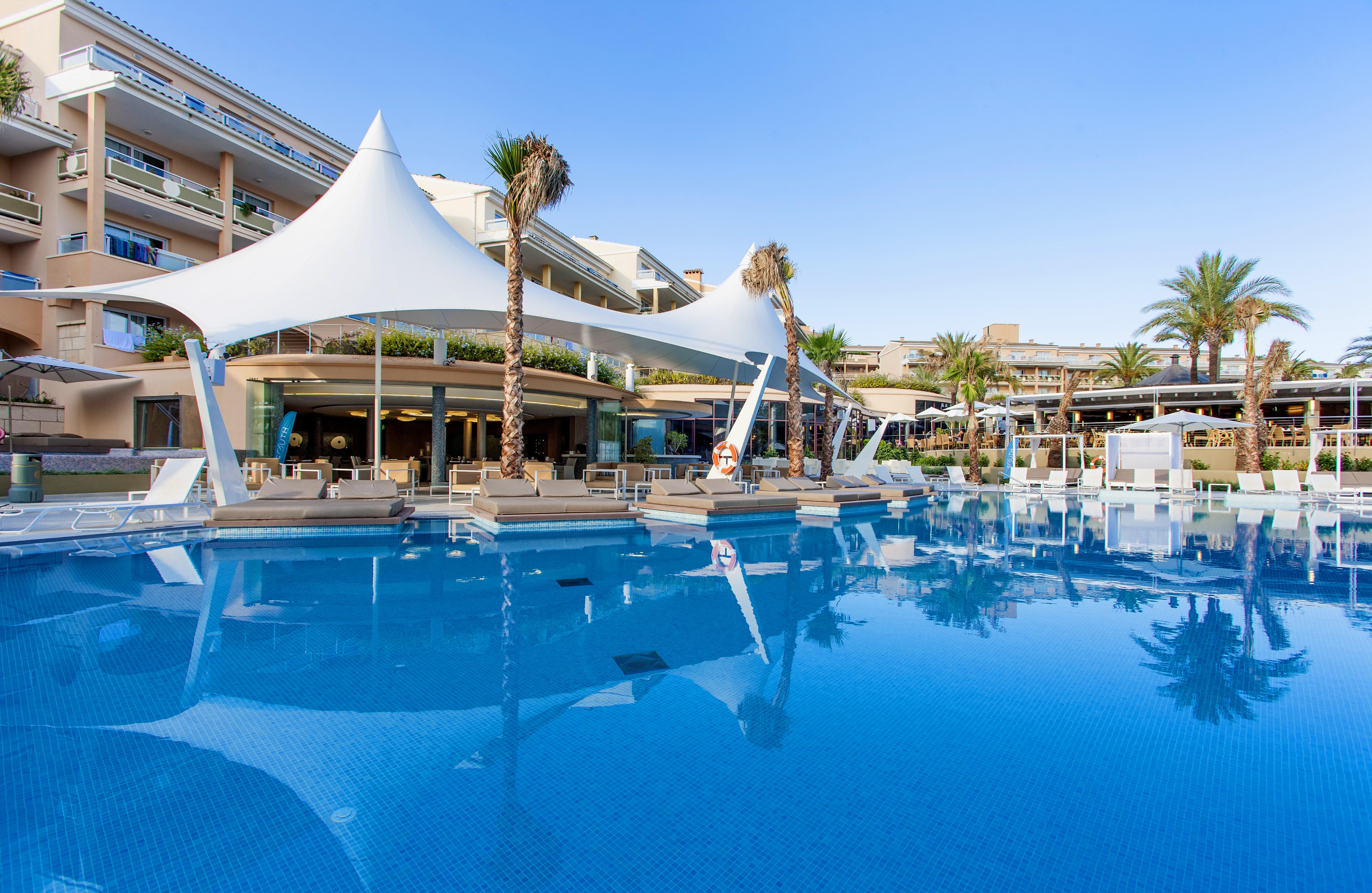 Insotel Cala Mandia Resort Esterno foto